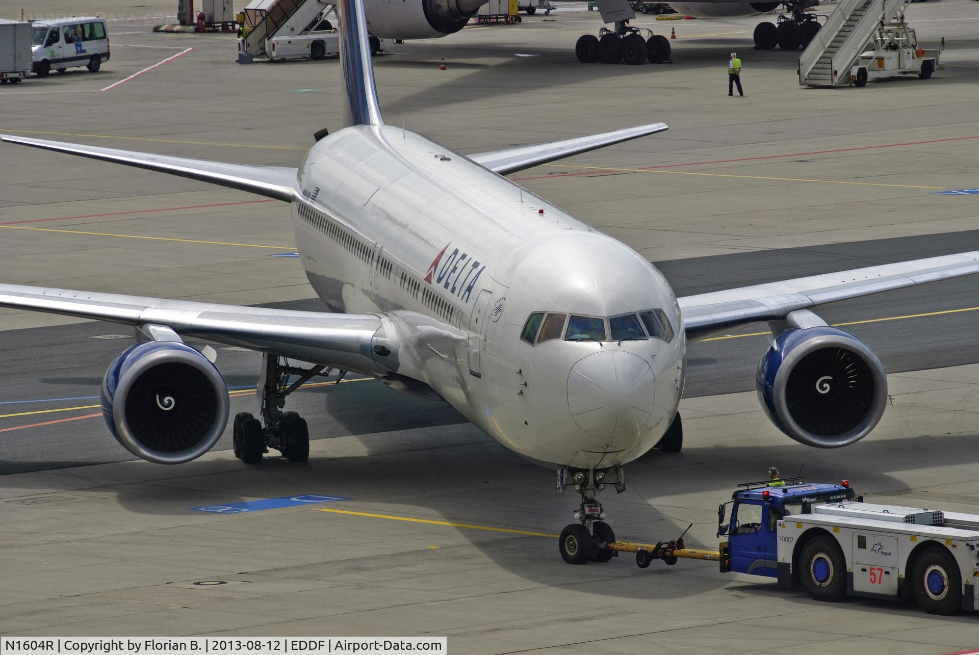N1604R, 1999 Boeing 767-332 C/N 30180, Boeing 767