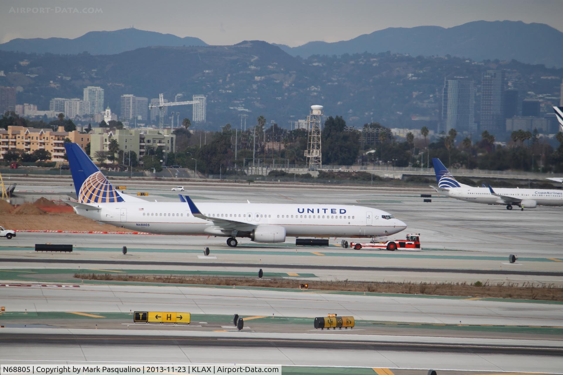 N68805, 2013 Boeing 737-924/ER C/N 42818, Boeing 737-900ER