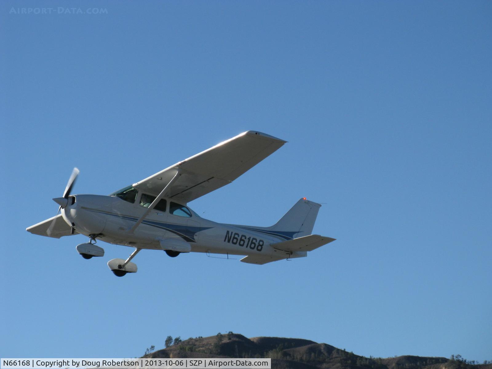 N66168, 1983 Cessna 172P C/N 17275974, 1983 Cessna 172P SKYHAWK II, Lycoming O-320-D2J 160 Hp, takeoff climb Rwy 04