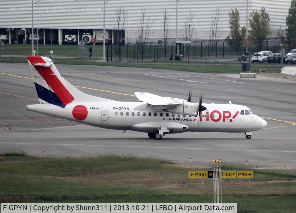 F-GPYN, 1997 ATR 42-500 C/N 539, Taxiing after maintenance at Latecoere Aeroservice...
