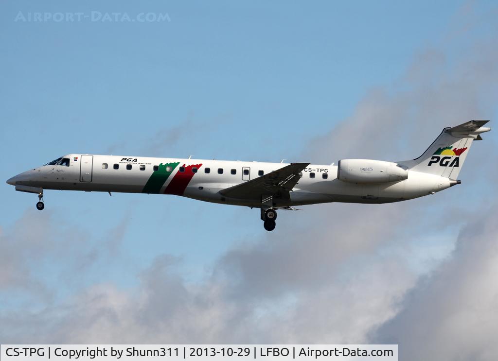 CS-TPG, 1997 Embraer EMB-145EP (ERJ-145EP) C/N 145014, Landing rwy 32L