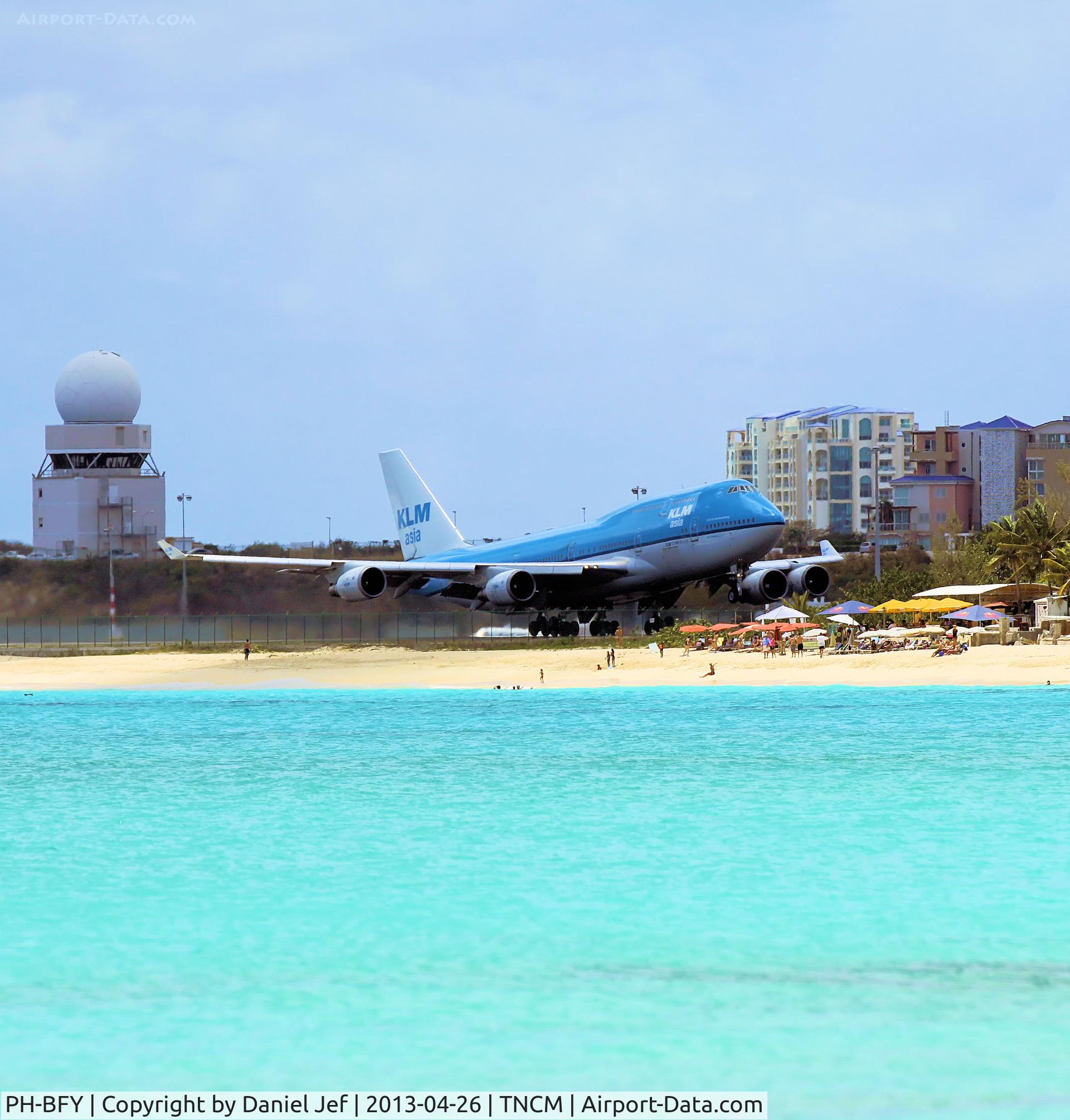 PH-BFY, 2002 Boeing 747-406BC C/N 30455, PH-BFY
