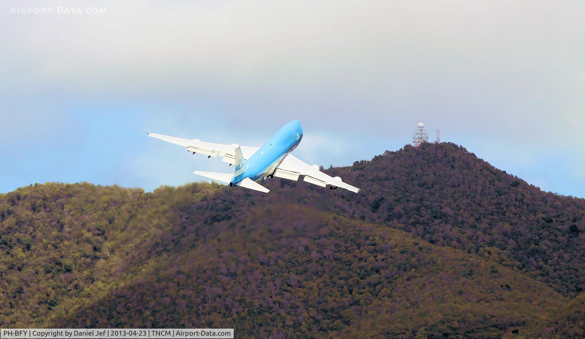 PH-BFY, 2002 Boeing 747-406BC C/N 30455, PH-BFY