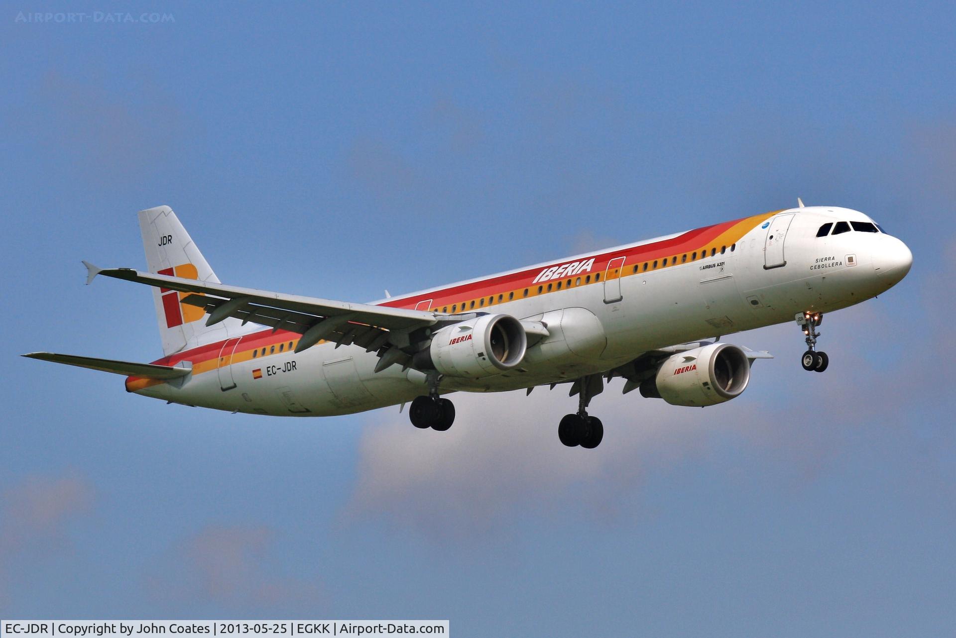 EC-JDR, 2005 Airbus A321-211 C/N 2488, On approach to 08R