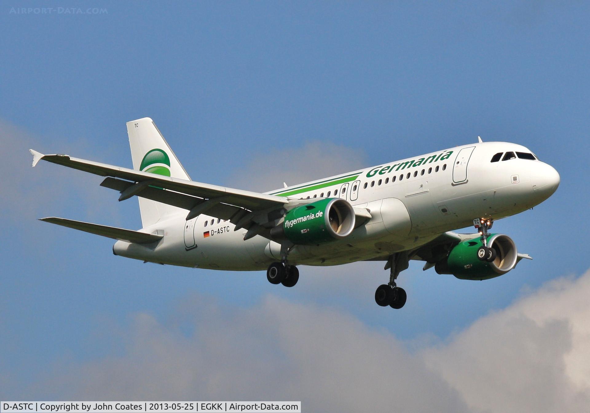 D-ASTC, 2012 Airbus A319-112 C/N 5085, On approach to 08R