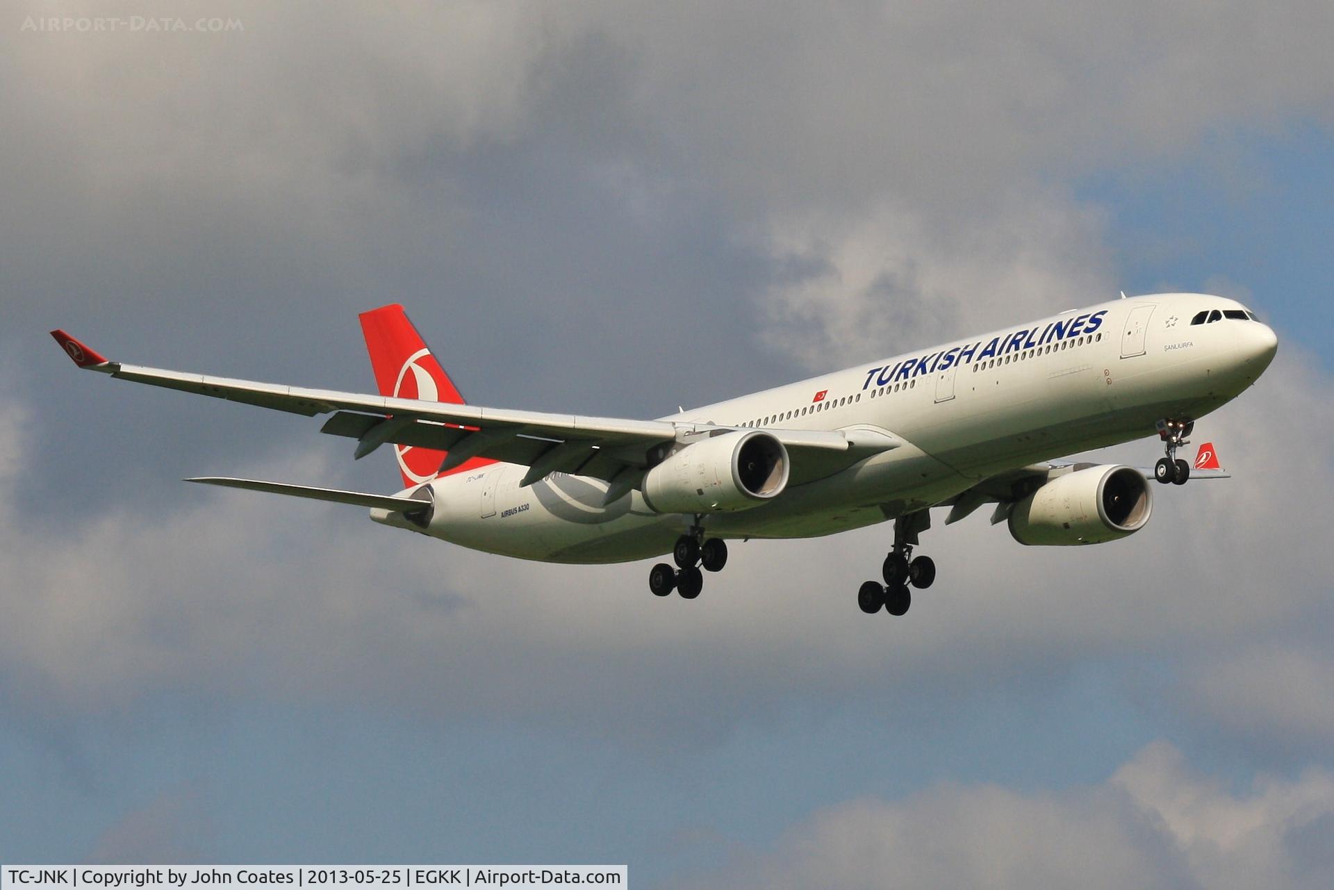 TC-JNK, 2010 Airbus A330-343X C/N 1172, On approach to 08R