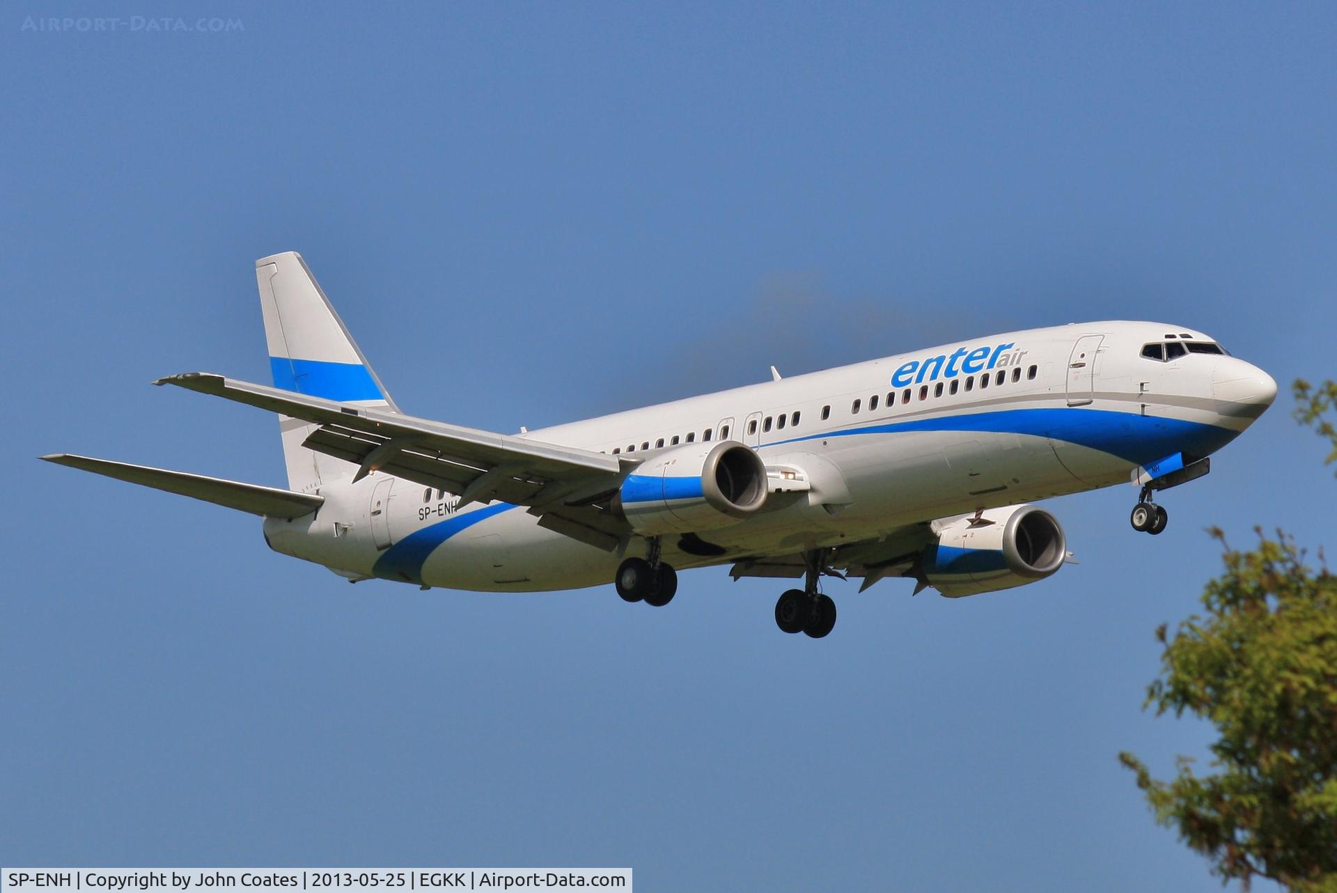 SP-ENH, 1997 Boeing 737-405 C/N 25795, On approach to 08R