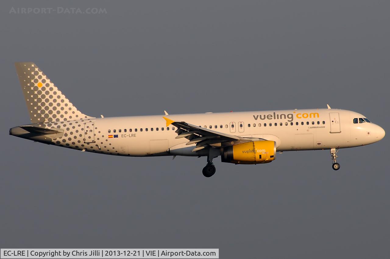 EC-LRE, 2002 Airbus A320-232 C/N 1914, vueling
