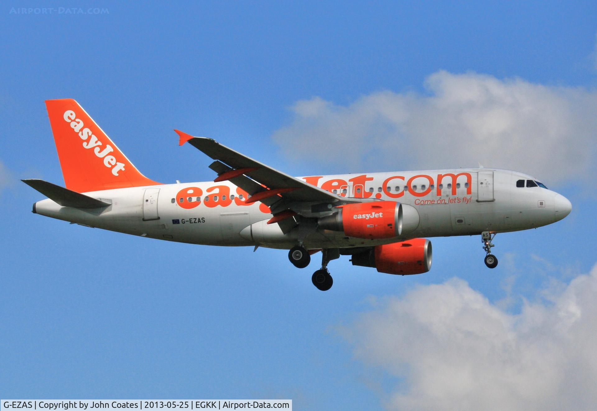 G-EZAS, 2006 Airbus A319-111 C/N 2779, Finals to 08R
