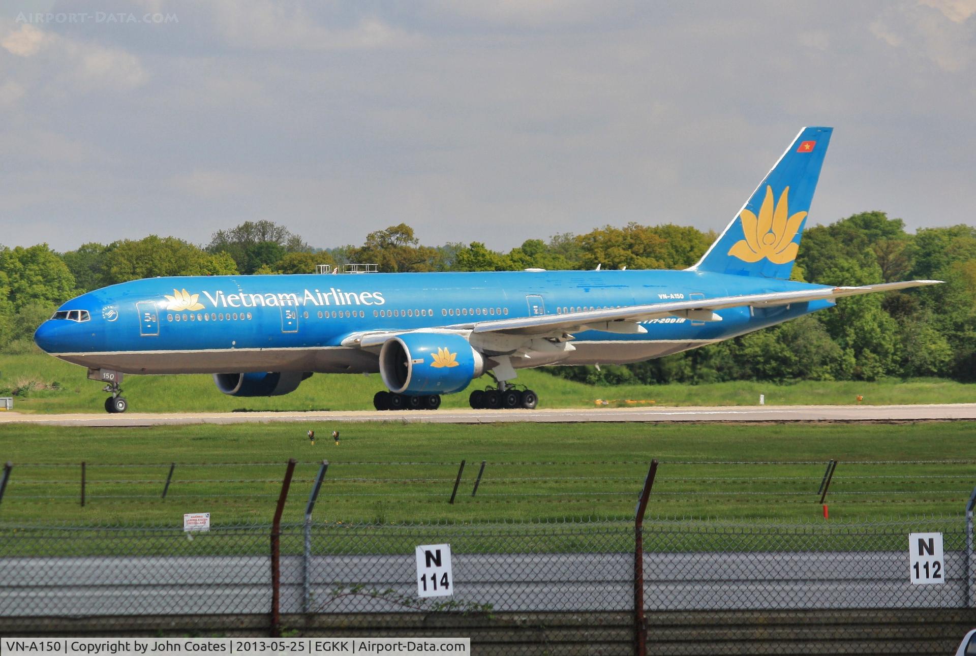 VN-A150, 2005 Boeing 777-2Q8/ER C/N 32717, Taxiing to depart 08R