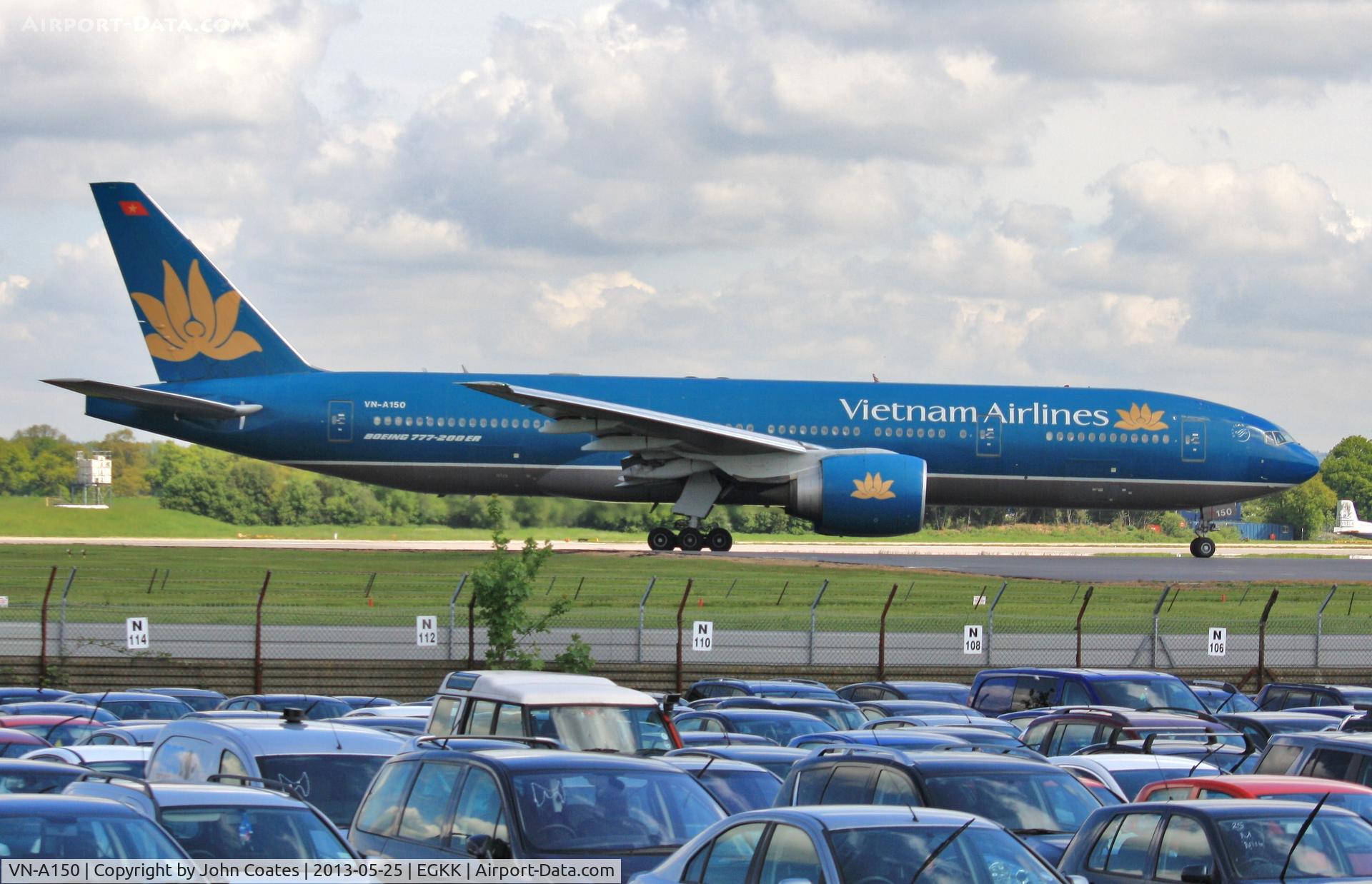 VN-A150, 2005 Boeing 777-2Q8/ER C/N 32717, Waiting to enter 08R