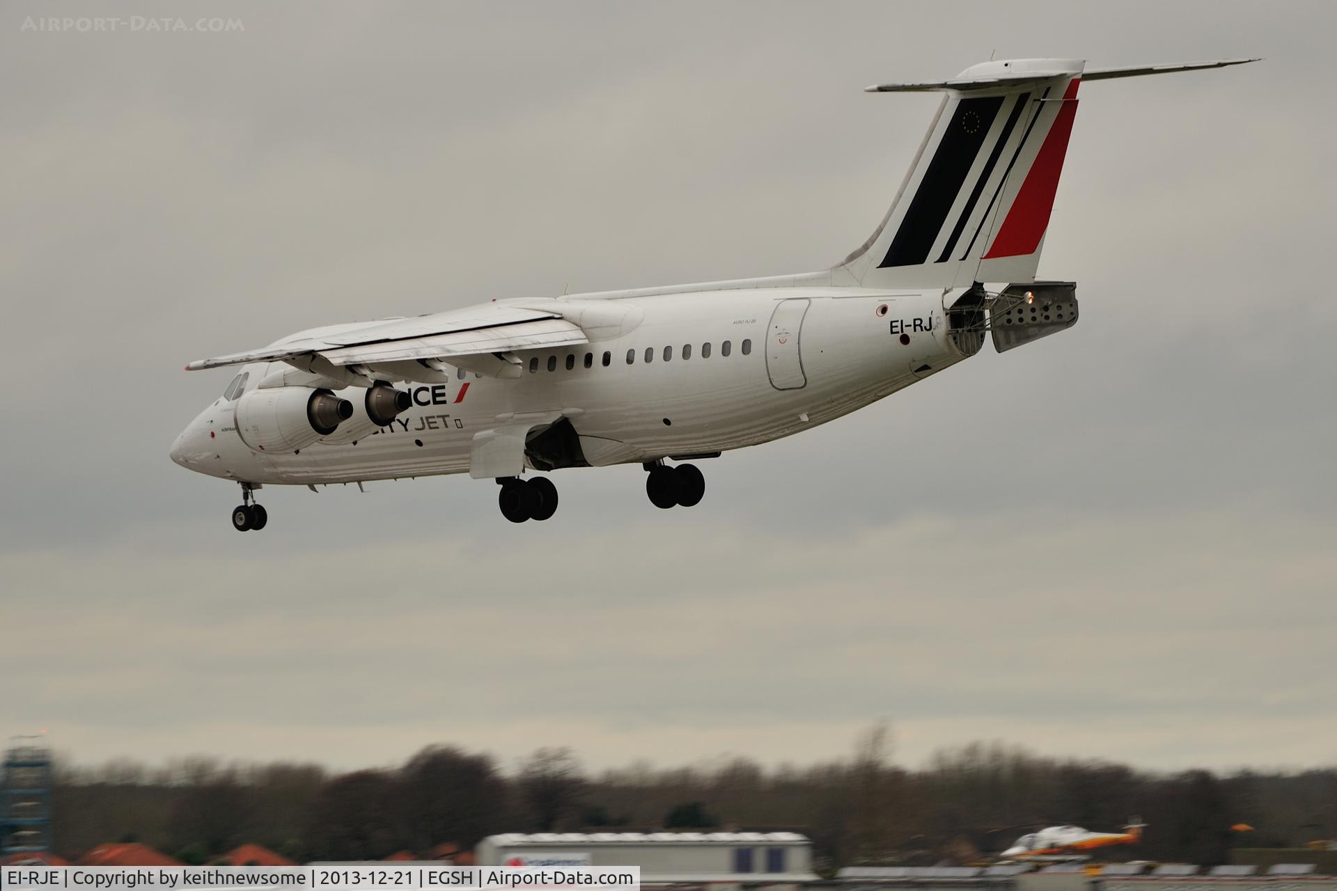 EI-RJE, 1998 BAE Systems Avro 146-RJ85 C/N E.2335, Cross wind landing !
