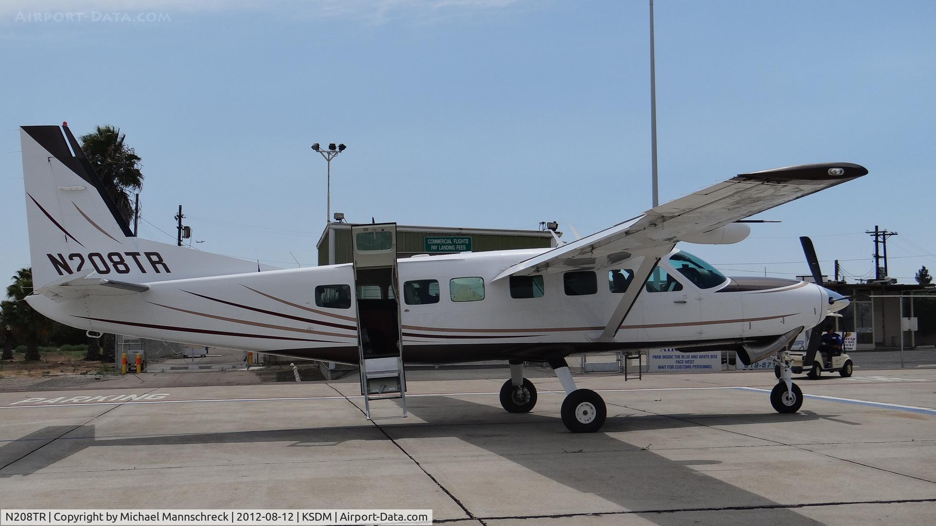 N208TR, 2005 Cessna 208B C/N 208B1151, Brown field   San Diego