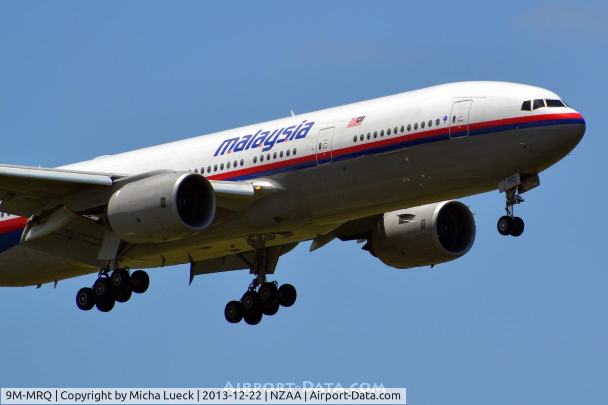 9M-MRQ, 2002 Boeing 777-2H6/ER C/N 28422, At Auckland