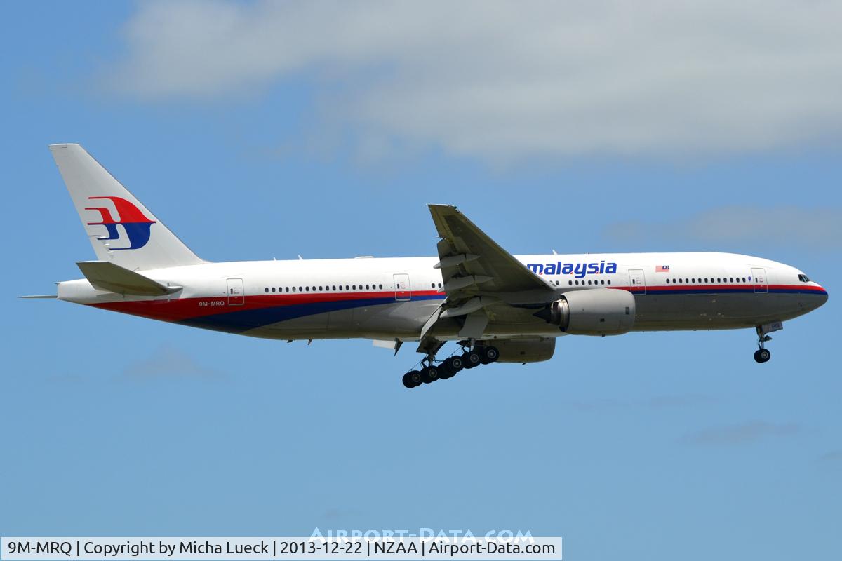 9M-MRQ, 2002 Boeing 777-2H6/ER C/N 28422, At Auckland