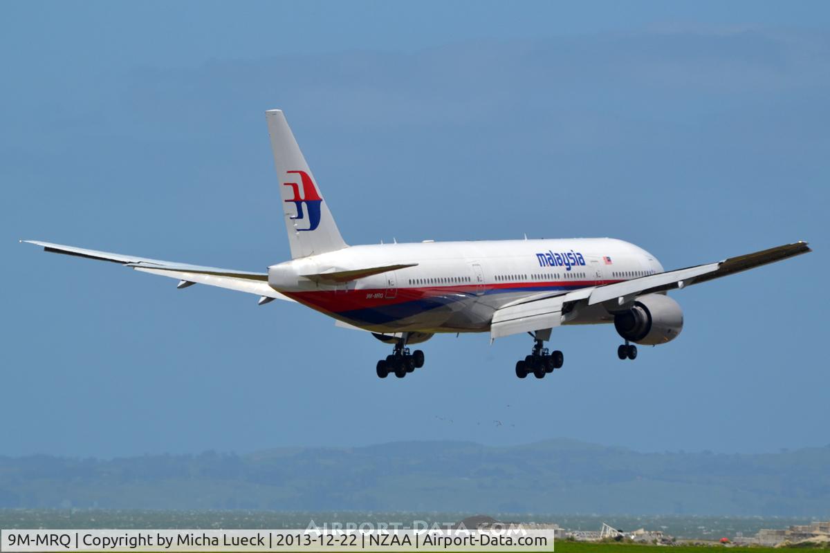9M-MRQ, 2002 Boeing 777-2H6/ER C/N 28422, At Auckland
