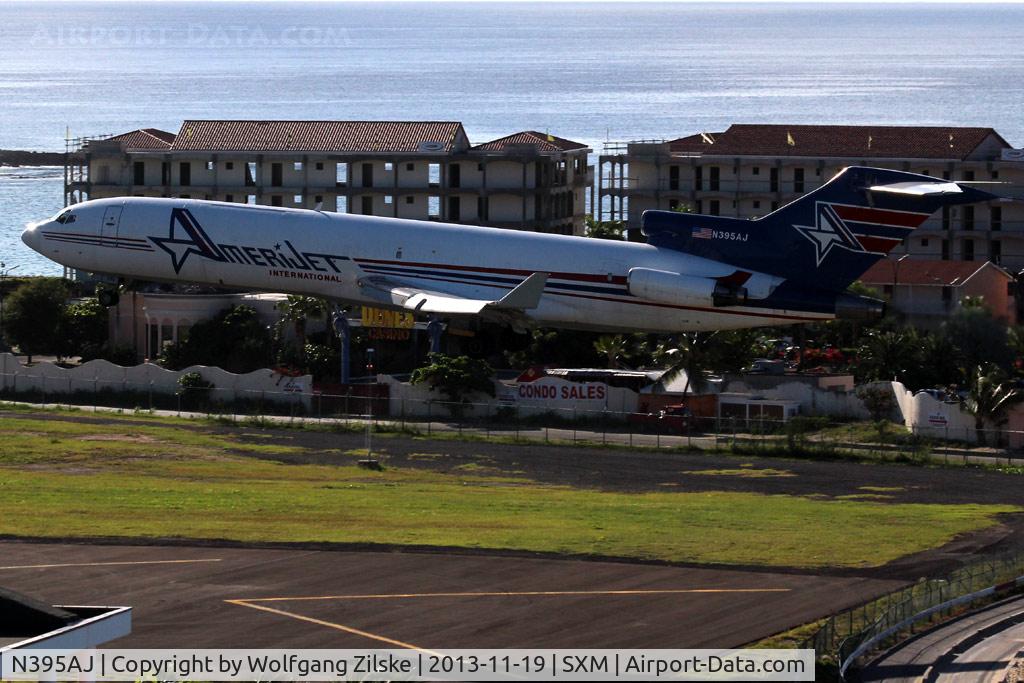 N395AJ, 1975 Boeing 727-233F C/N 21100, From Sonesta Hotel