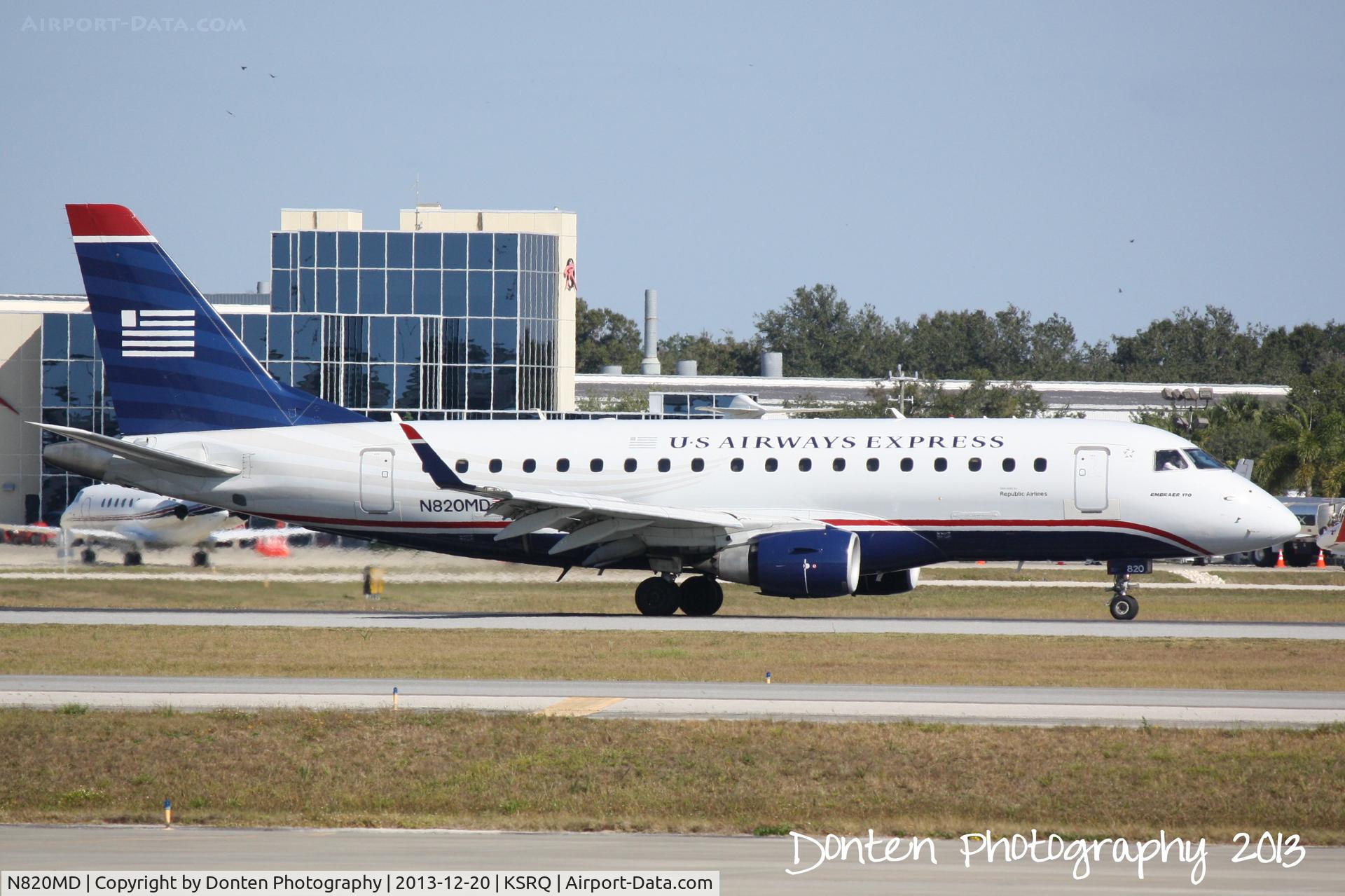 N820MD, 2004 Embraer 170SU (ERJ-170-100SU) C/N 17000041, US Air Flight 3346 operated by Republic (N820MD) arrives at Sarasota-Bradenton International Airport following a flight from Reagan National