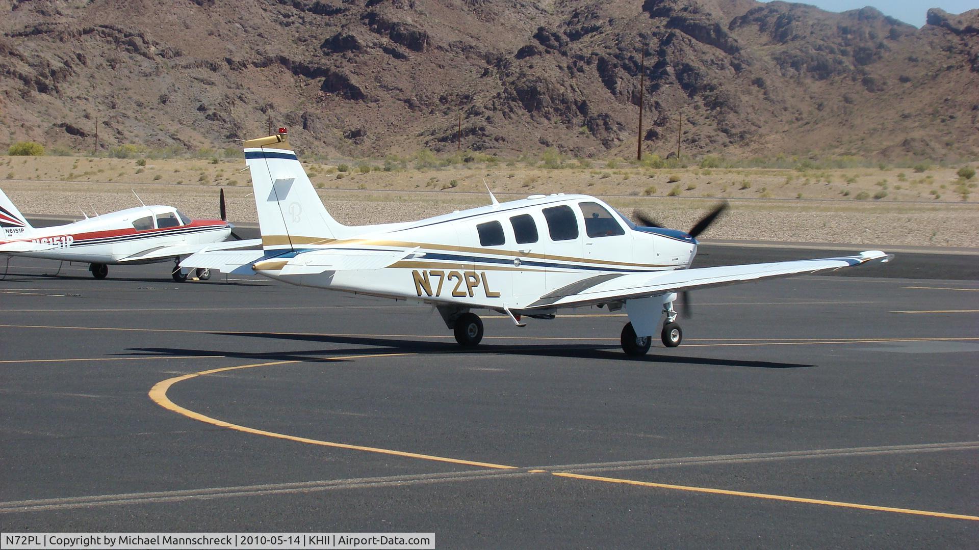 N72PL, Raytheon Aircraft Company G36 C/N E-3726, Taxing out of Ramp