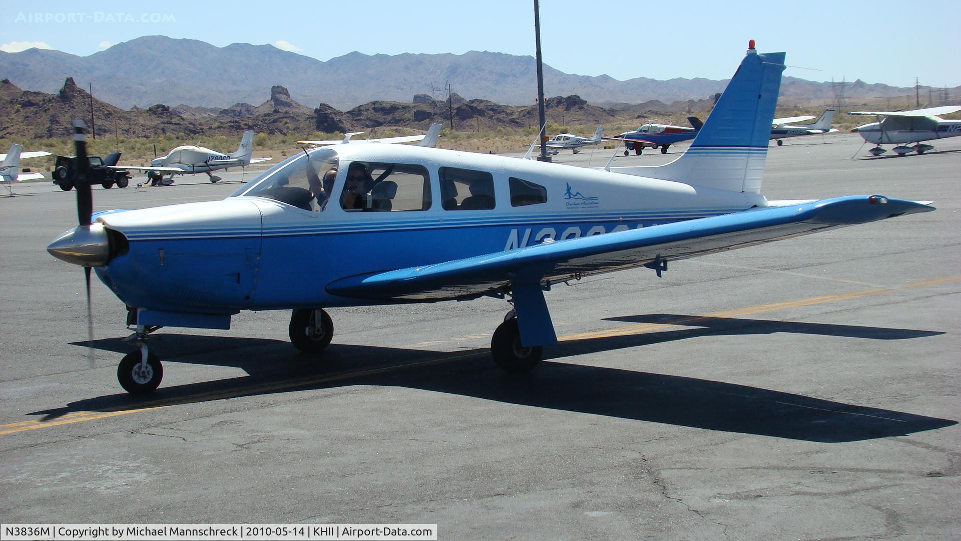 N3836M, 1978 Piper PA-28R-201 Cherokee Arrow III C/N 28R-7837139, Looking at me as they taxi by