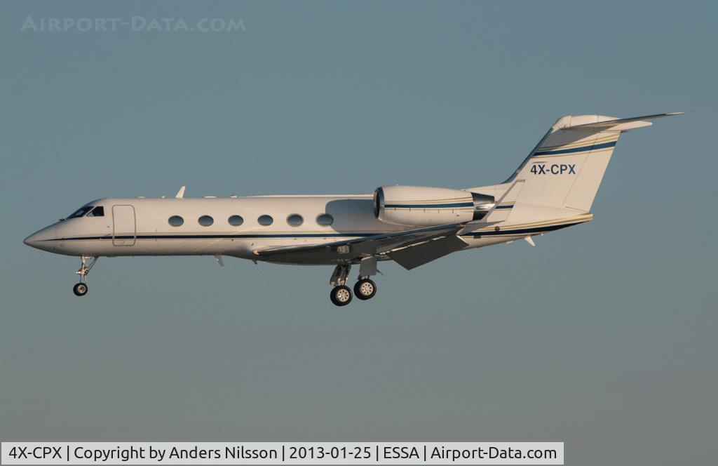 4X-CPX, 2002 Gulfstream Aerospace Gulfstream IV C/N 1481, Final approach for runway 01L.