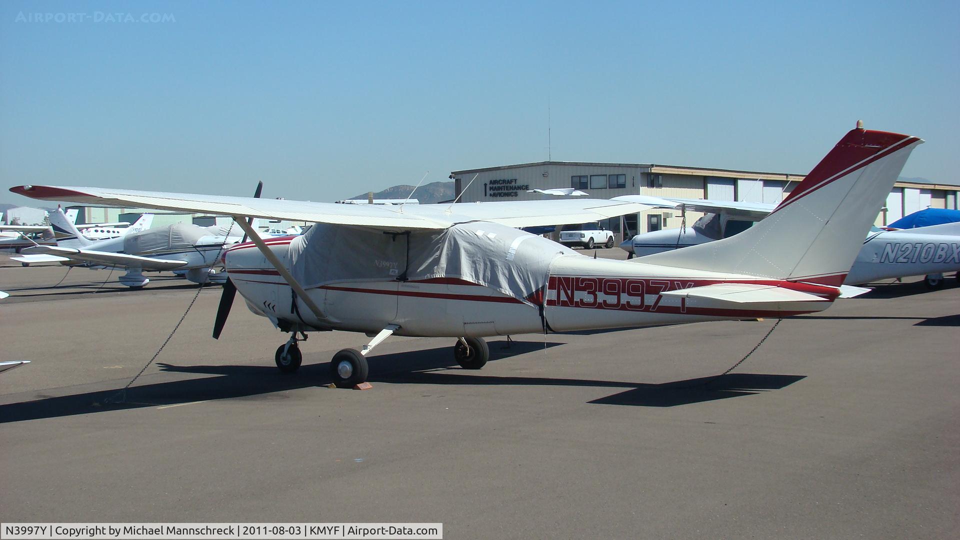 N3997Y, 1964 Cessna 210D Centurion C/N 21058497, Parked on the Ramp