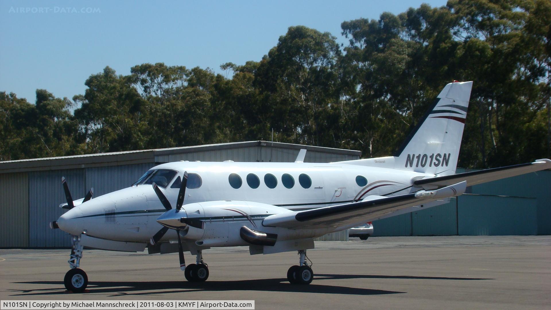 N101SN, 1981 Beech B100 King Air C/N BE-118, Parked on Ramp