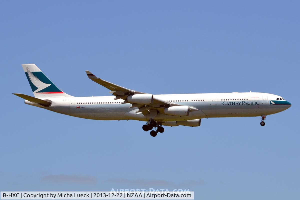 B-HXC, Airbus A340-313 C/N 142, At Auckland