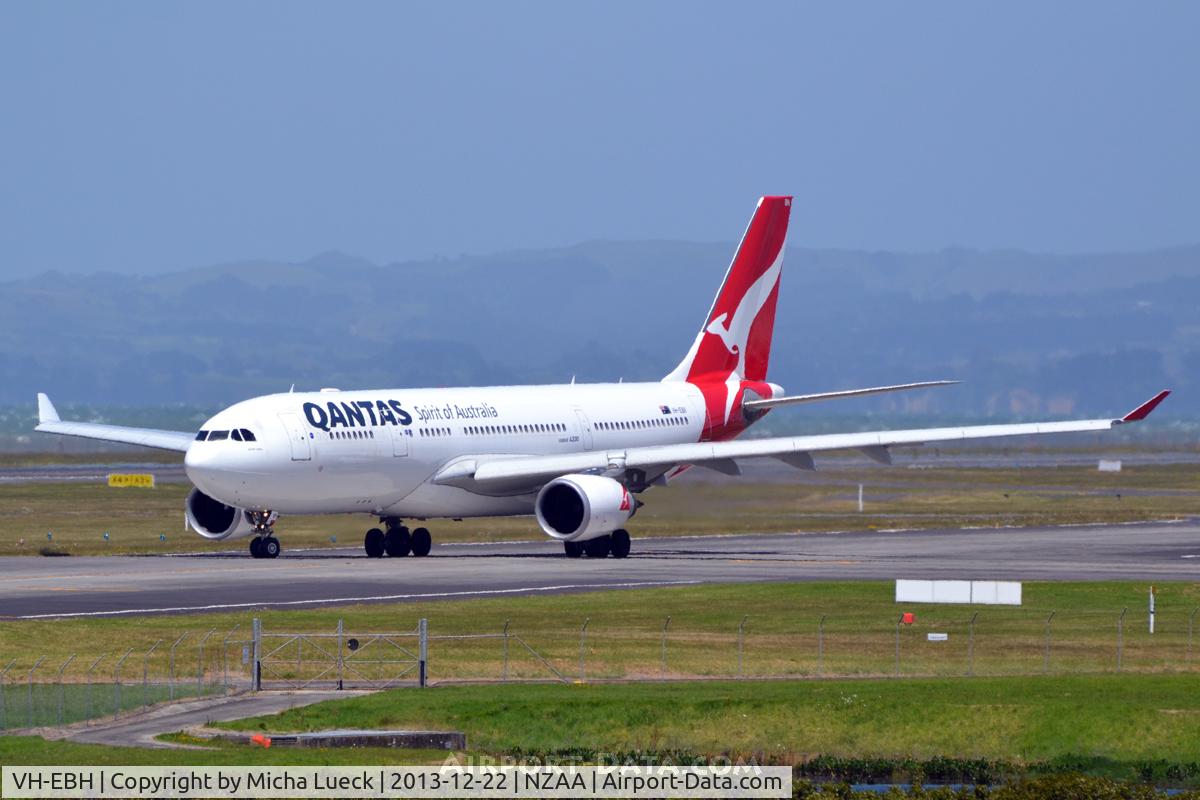 VH-EBH, 2007 Airbus A330-202 C/N 892, At Auckland