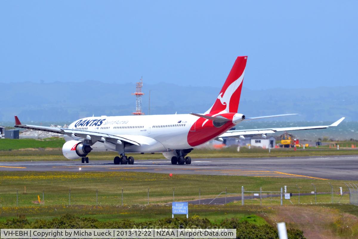 VH-EBH, 2007 Airbus A330-202 C/N 892, At Auckland