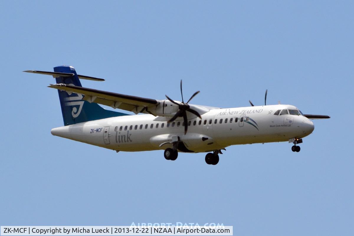 ZK-MCF, 1999 ATR 72-212A C/N 600, At Auckland