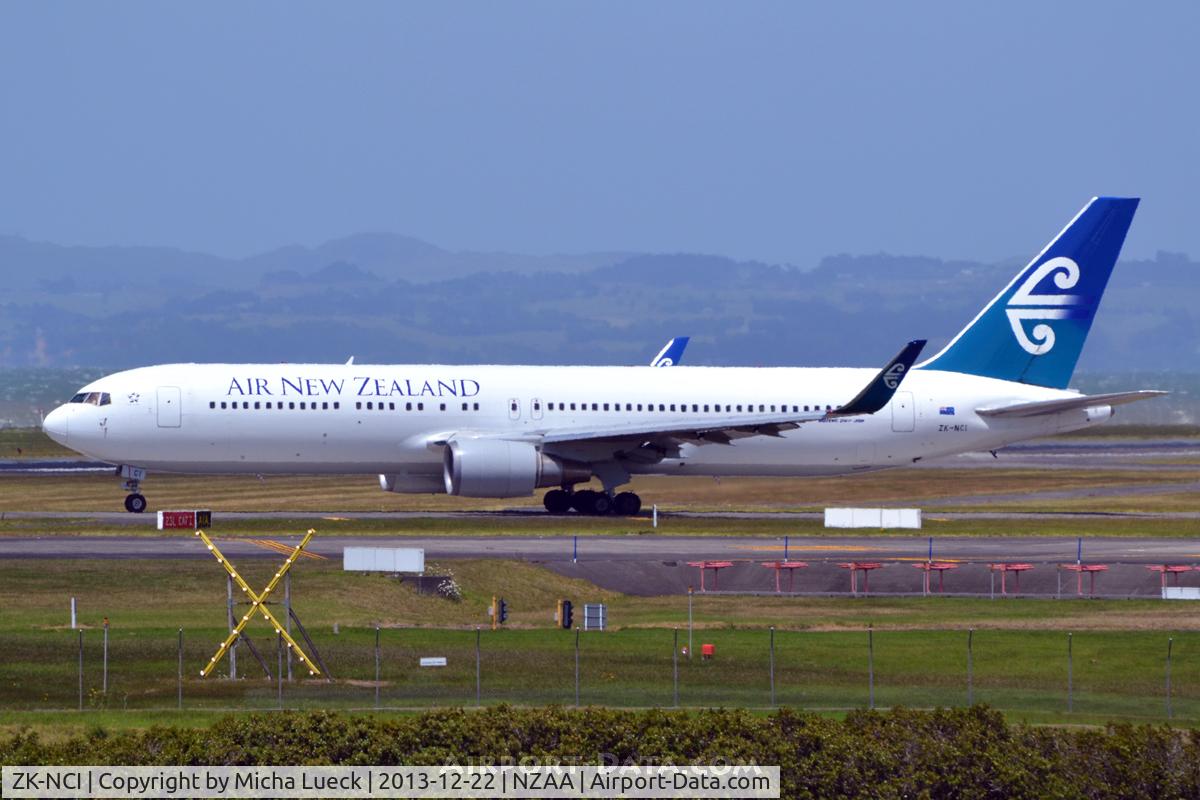 ZK-NCI, 1994 Boeing 767-319 C/N 26913, At Auckland