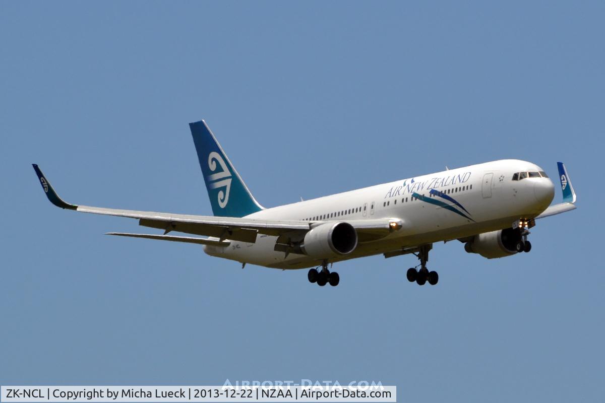 ZK-NCL, 1997 Boeing 767-319/ER C/N 28745, At Auckland