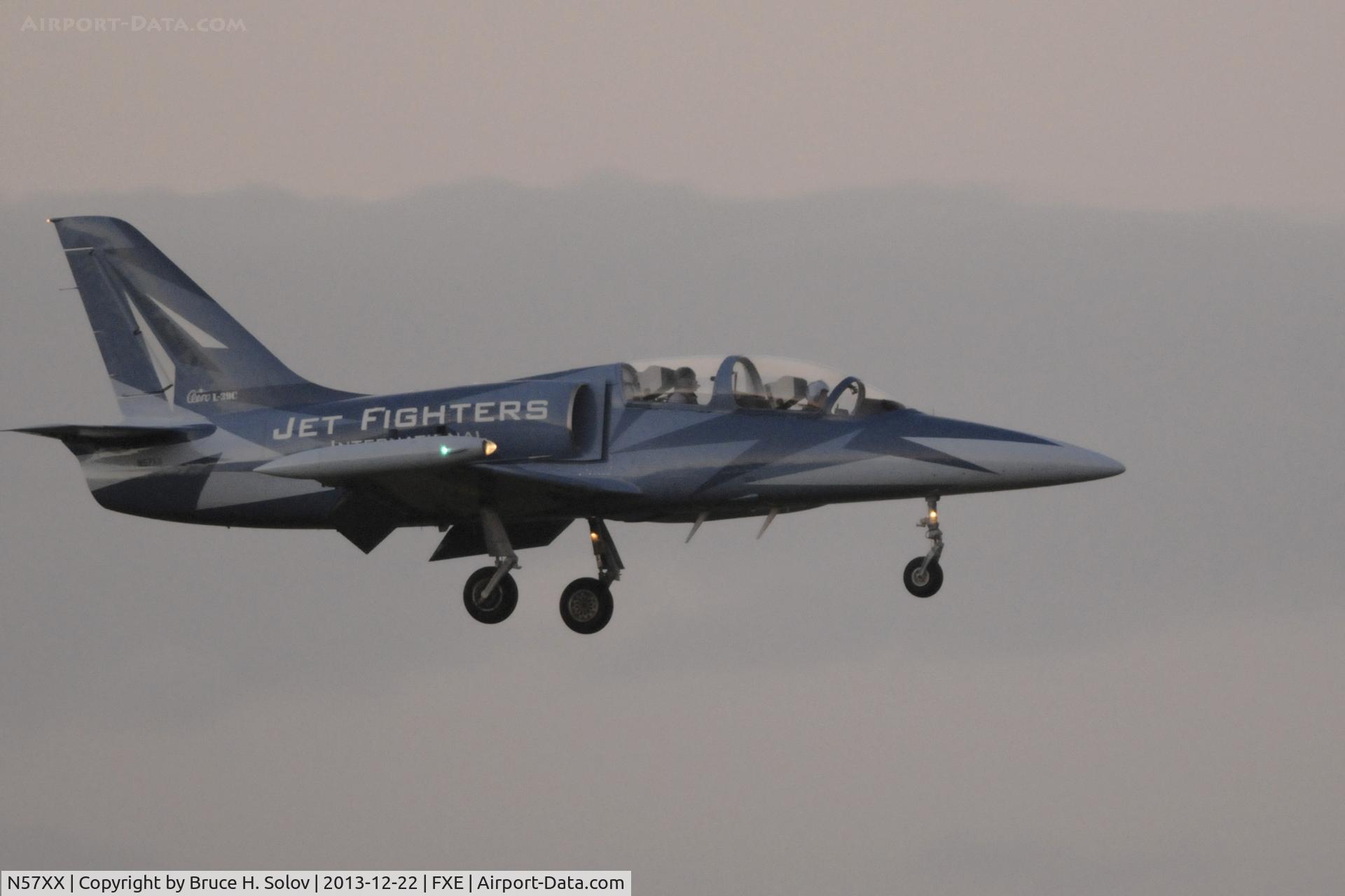 N57XX, 1983 Aero L-39C Albatros C/N 332518, landing on runway 8