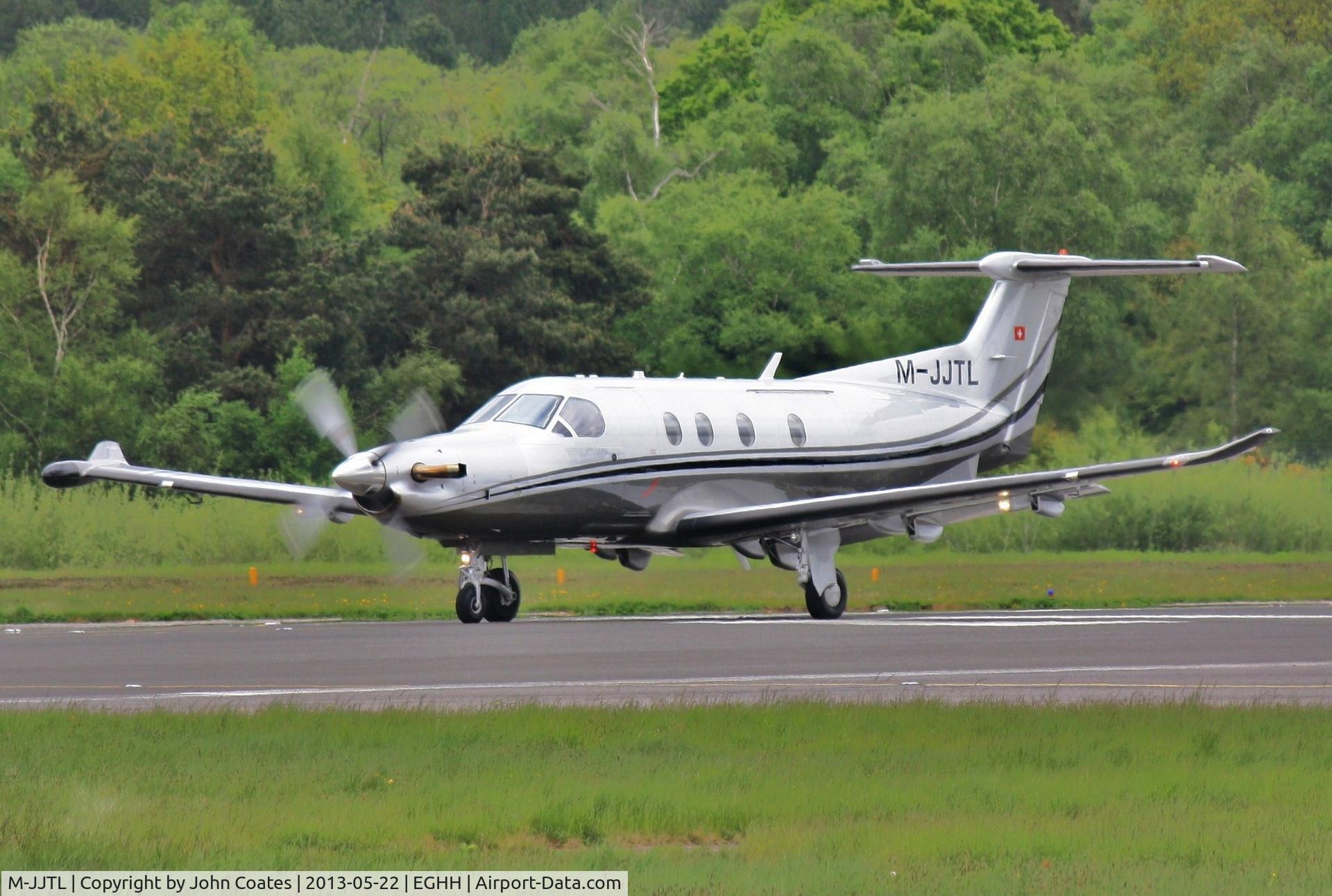 M-JJTL, 2009 Pilatus PC-12/47E C/N 1126, Departing on 26