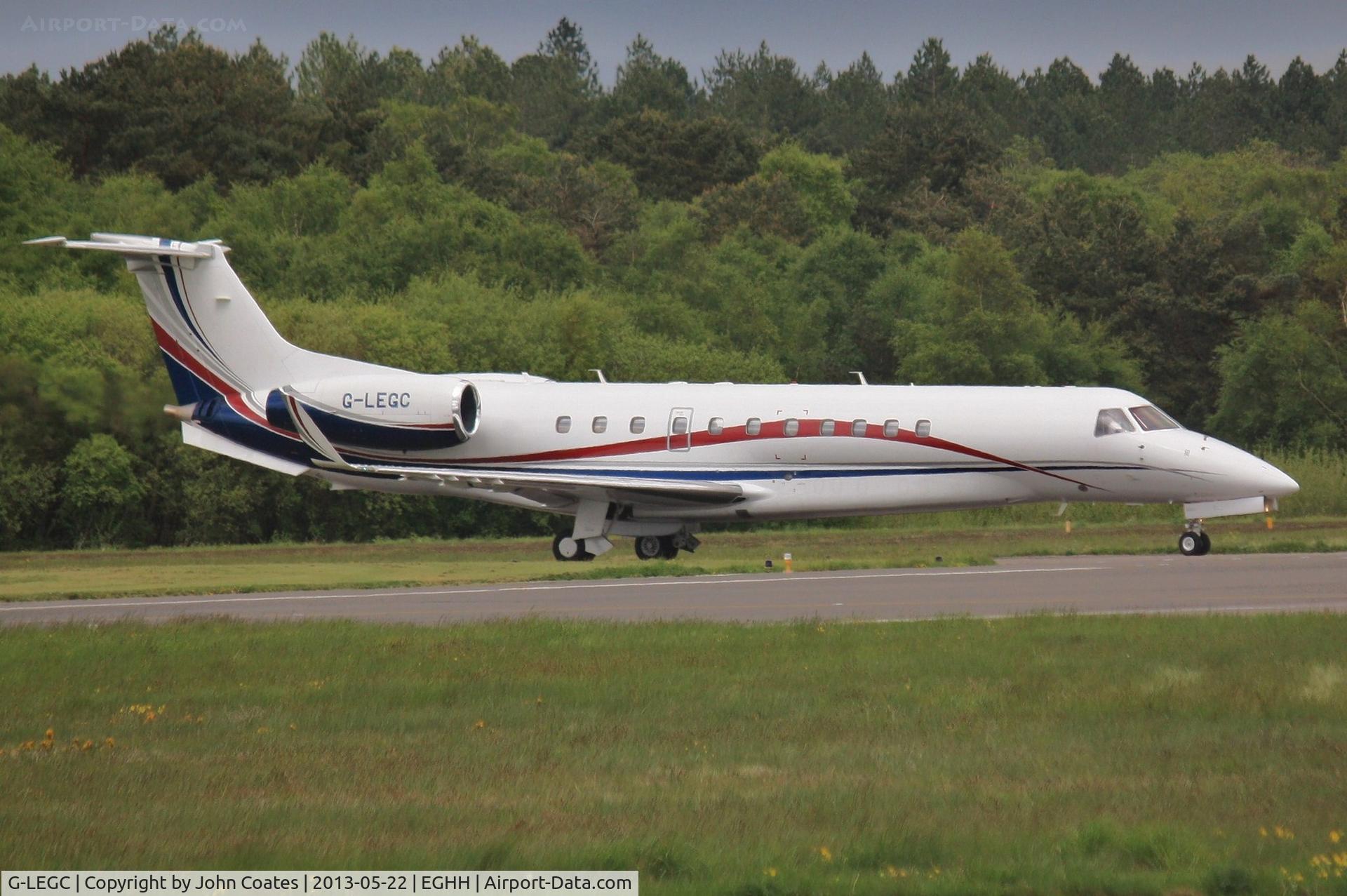 G-LEGC, 2007 Embraer EMB-135BJ Legacy C/N 14501025, Taxiing to depart