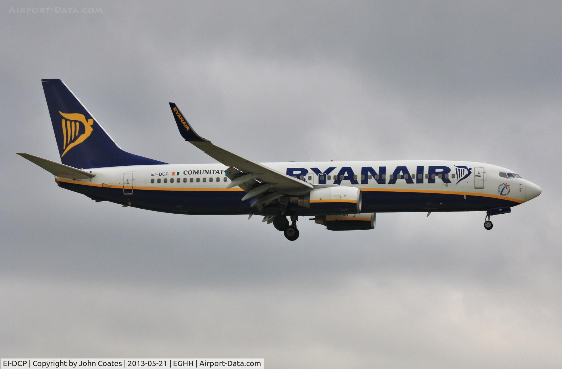 EI-DCP, 2004 Boeing 737-8AS C/N 33810, Finals to 08