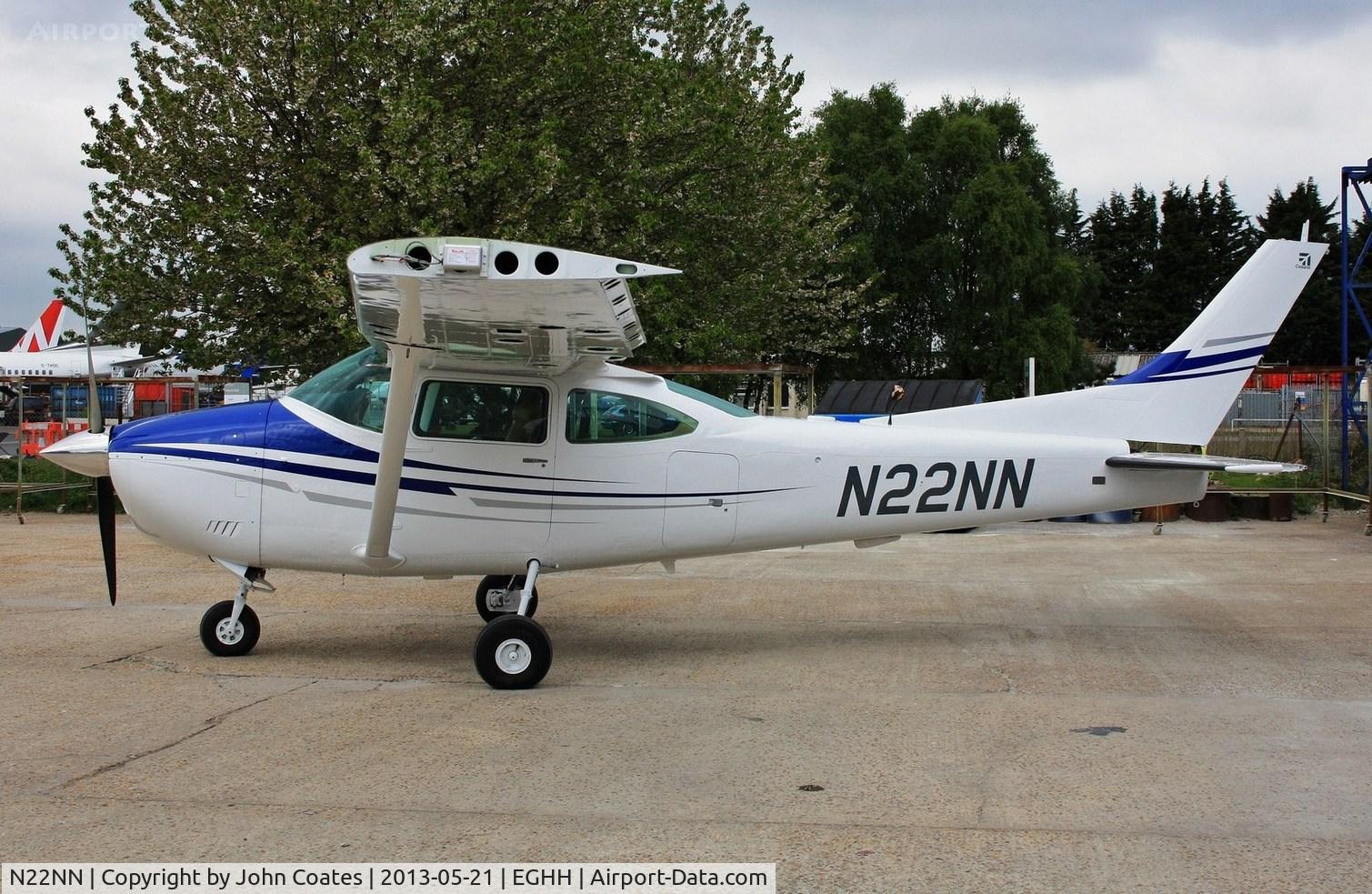 N22NN, 1975 Cessna 182P Skylane C/N 18263497, Just repainted