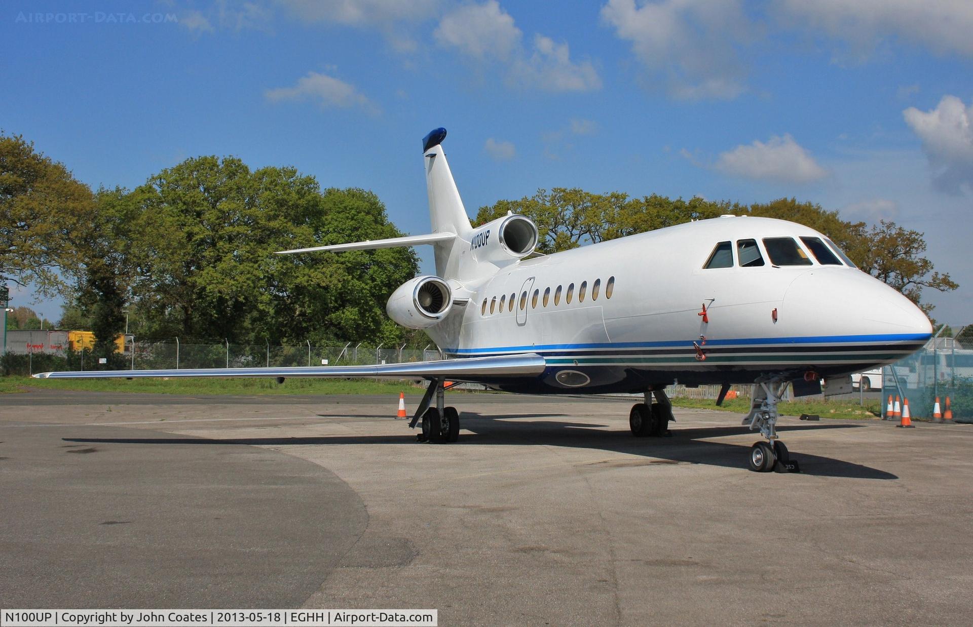 N100UP, 1988 Dassault Falcon 900 C/N 44, Parked at Signatures