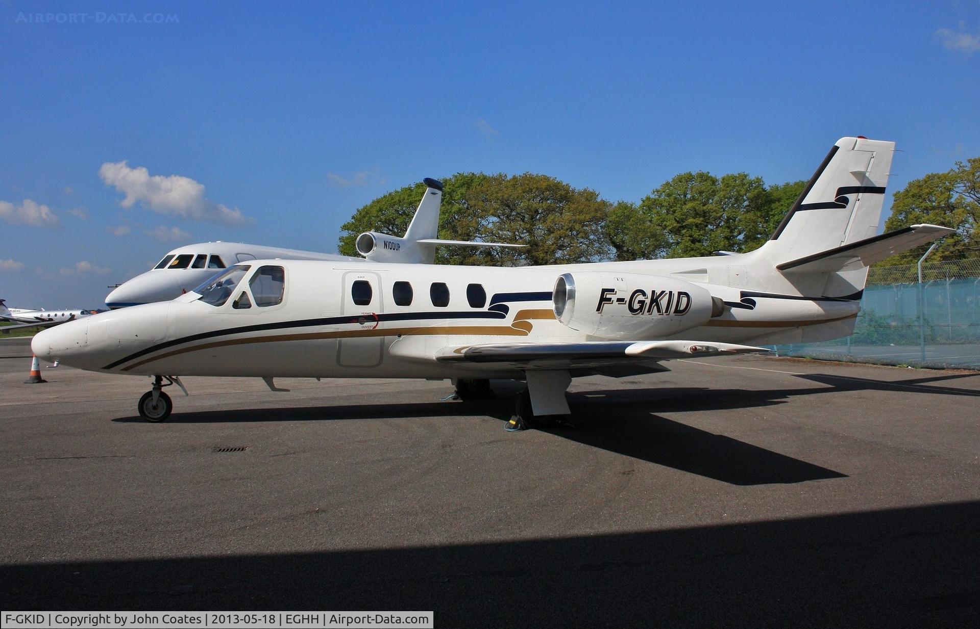 F-GKID, Cessna 500 Citation C/N 500-0319, Parked at Signatures