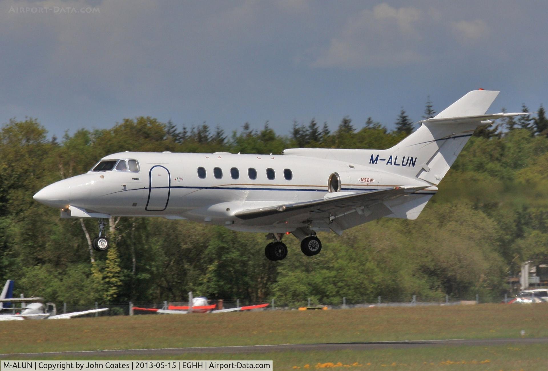 M-ALUN, 1980 British Aerospace HS.125-700A C/N 257075, About to land 26