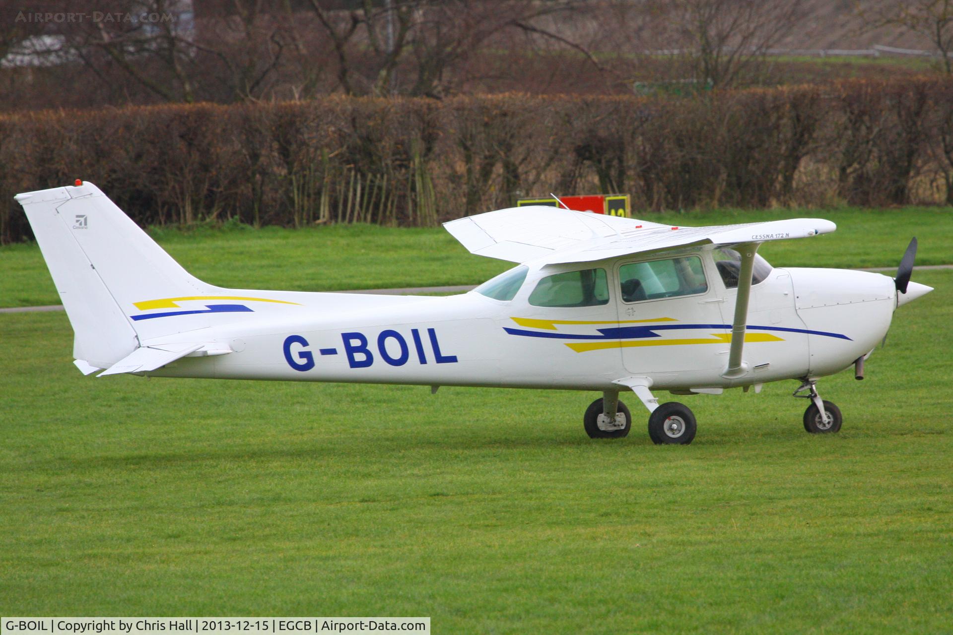 G-BOIL, 1979 Cessna 172N C/N 172-71301, in a new colour scheme