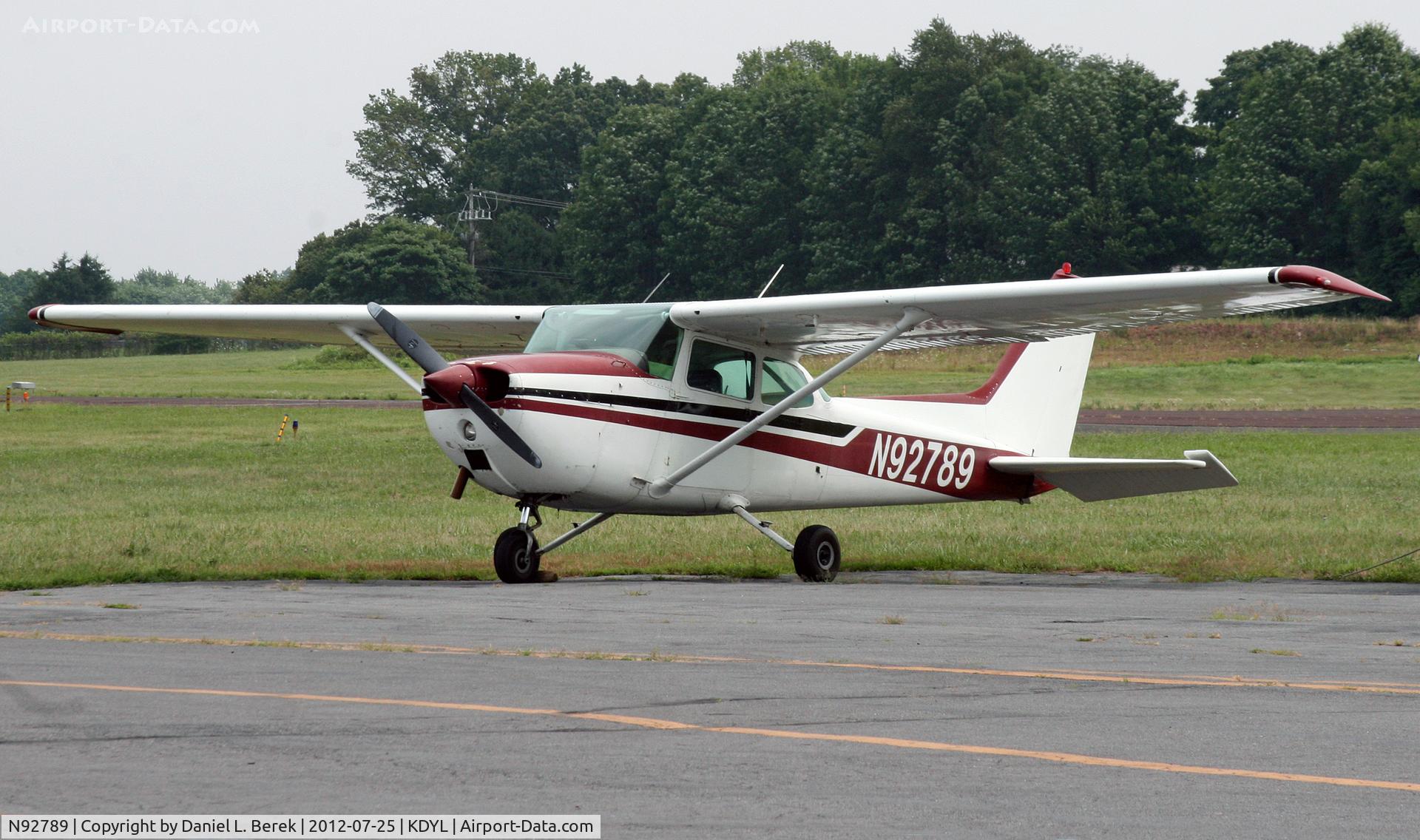 N92789, 1973 Cessna 172M C/N 17261619, Still lookin' good at Doylestown.