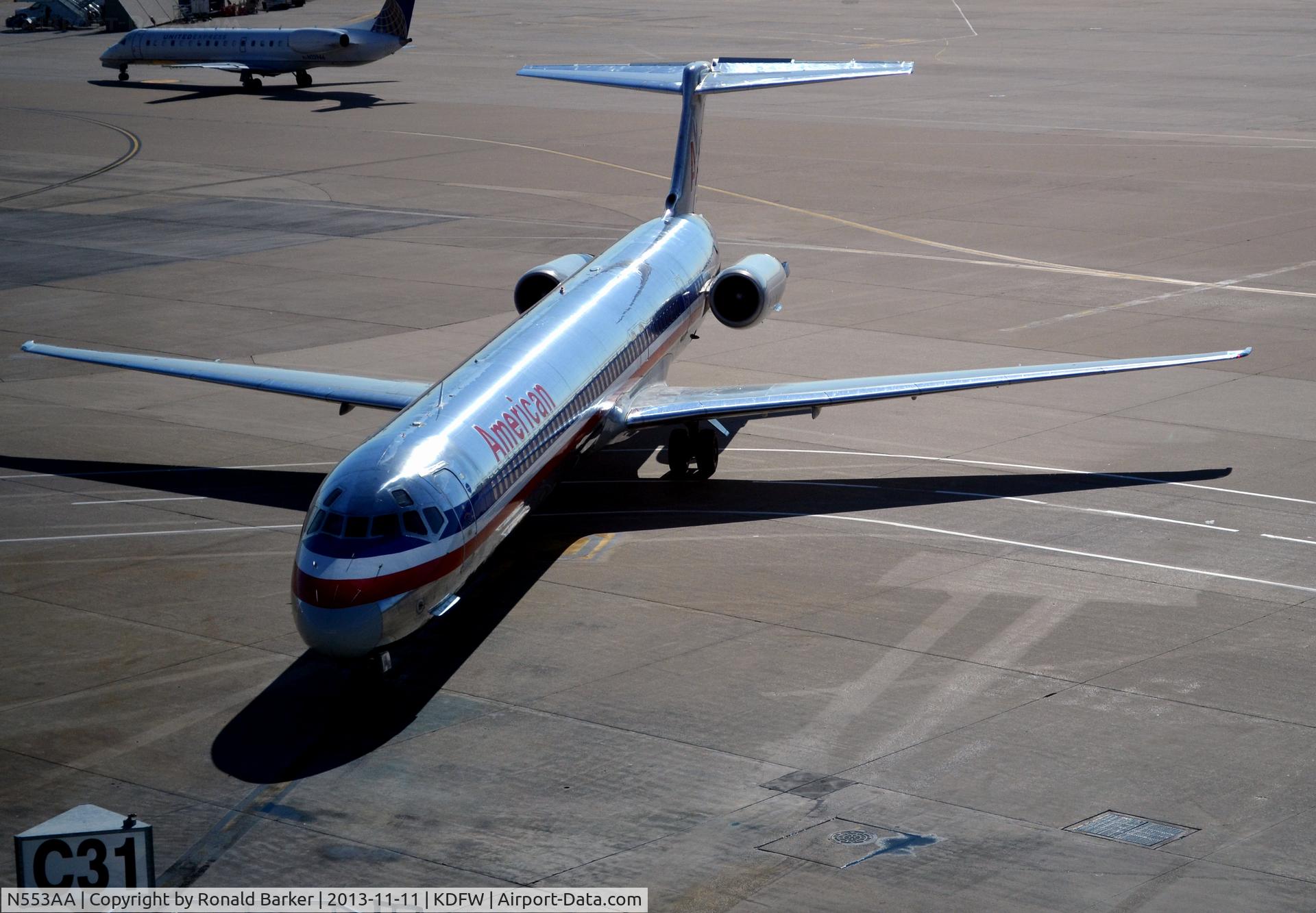 N553AA, 1991 McDonnell Douglas MD-82 (DC-9-82) C/N 53083, Taxi Gate C31  DFW