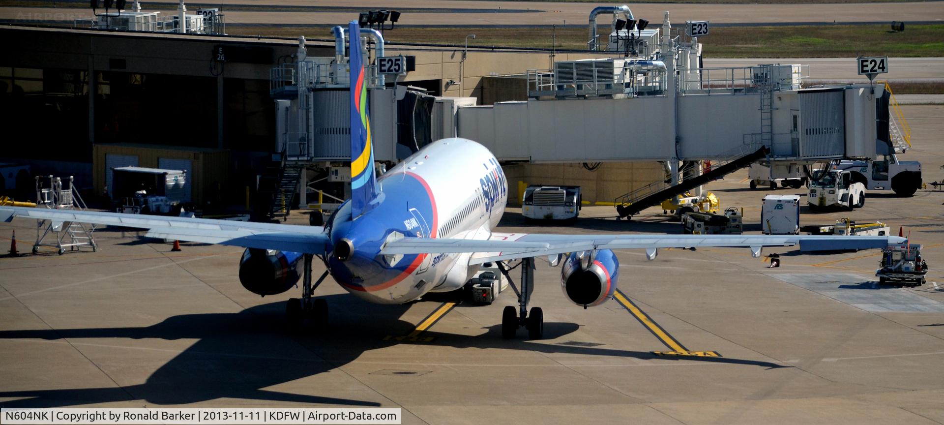 N604NK, 2010 Airbus A320-232 C/N 4431, Gate E25 DFW