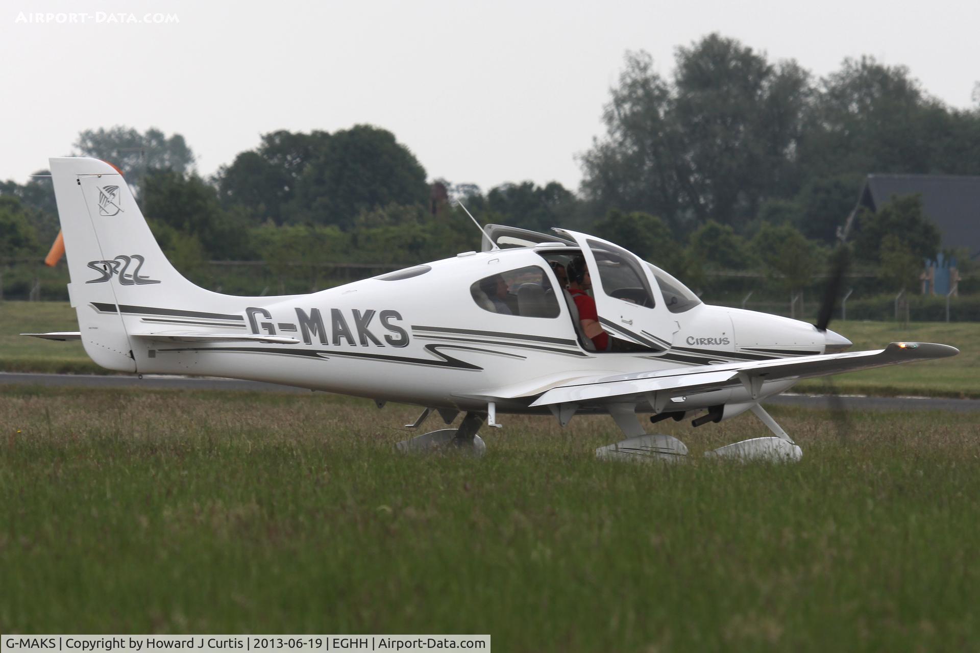 G-MAKS, 2002 Cirrus SR22 C/N 0367, Privately owned.