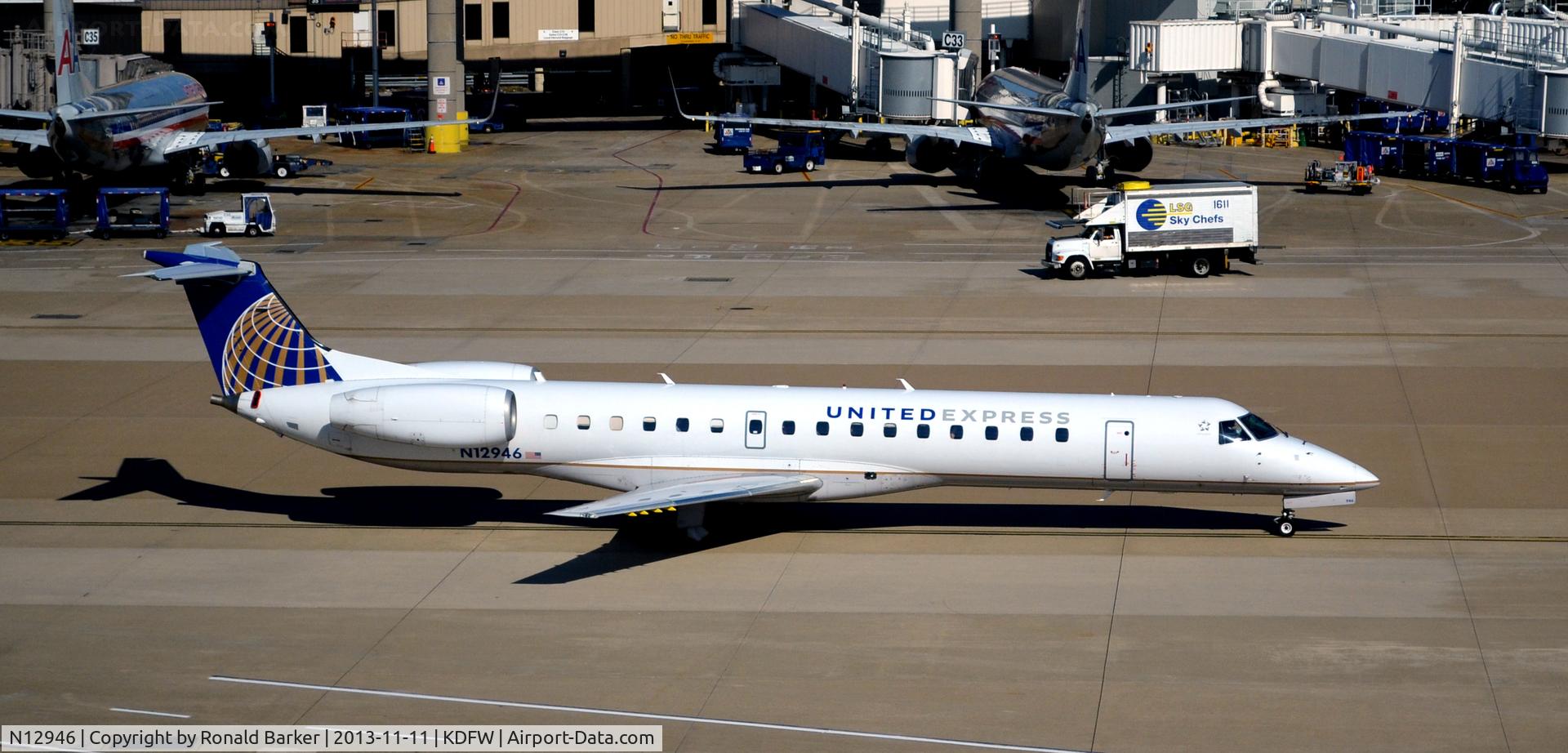 N12946, 1998 Embraer EMB-145EP (ERJ-145EP) C/N 145052, Taxi DFW