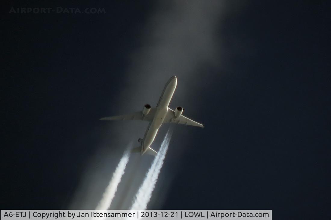 A6-ETJ, 2012 Boeing 777-3FX/ER C/N 39685, Etihad 777