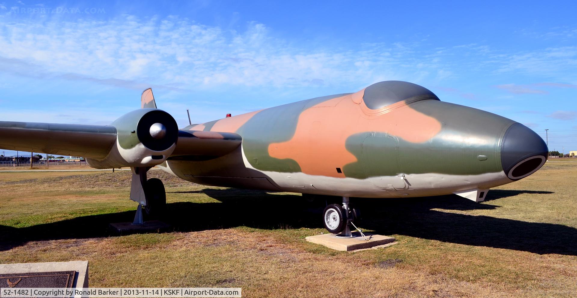 52-1482, 1952 Martin RB-57A Canberra C/N 065, LMTC, TX