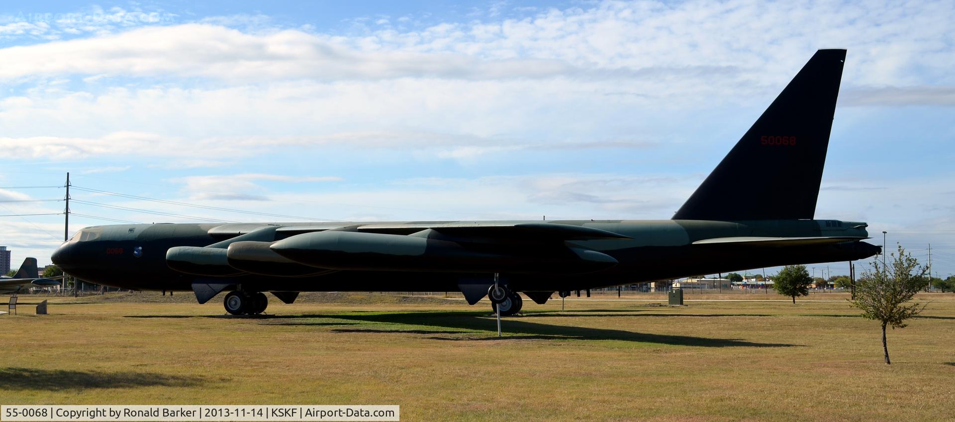 55-0068, 1955 Boeing B-52D-55-BO Stratofortress C/N 17184, LMTC, TX